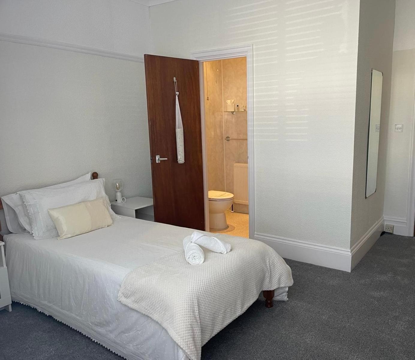 Capri Guest House Torquay Dış mekan fotoğraf